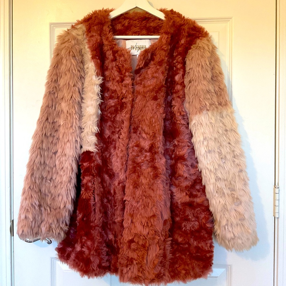 Women’s Faux-Fur Coat Ombre Pink Great Condition